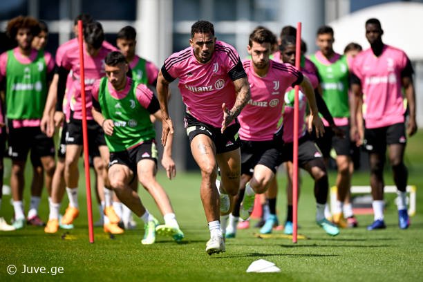 რითი არიან ფეხბურთელები უკმაყოფილონი - ახალი ცნობები