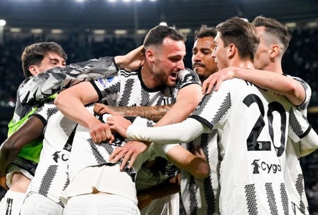 "იუვენტუსი" მასარას გარდა სხვასაც შეხვდა - ვინ არის კლუბის ახალი პრიორიტეტი