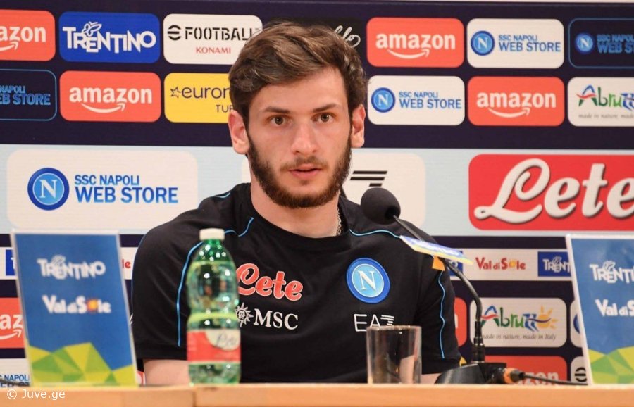 VIDEO: კვარაცხელიას სახალისო მომენტი გუშინდელ პრესკონფერენციაზე